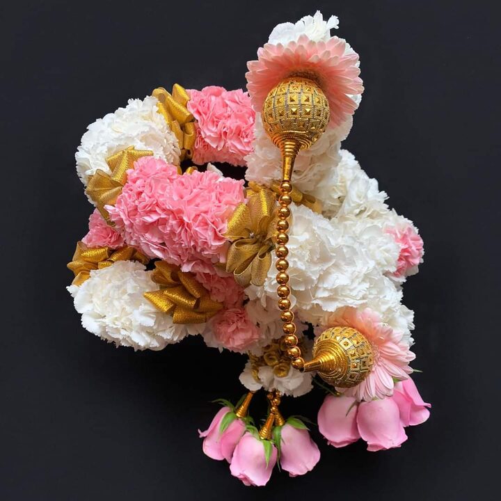White & Pink Carnation Rose - Indian wedding garland handcrafted in Plainfield, Illinois